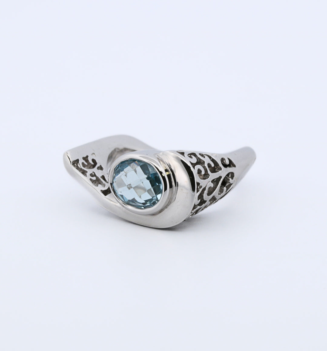 Estate 18K White Gold Blue Topaz Scroll Ring