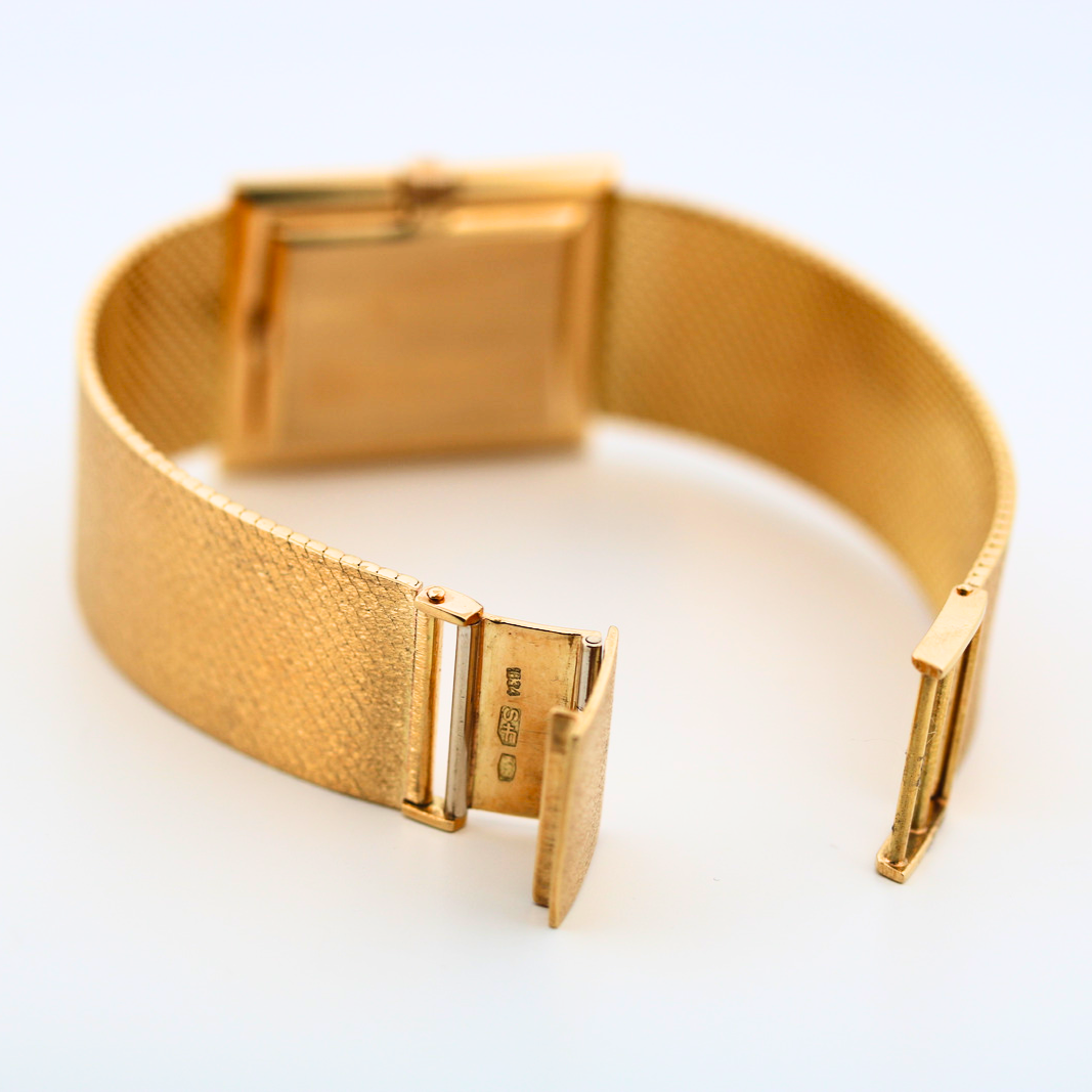 Estate 18K Yellow Gold Omega Watch