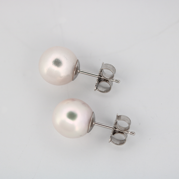 14K White Gold Pearl Stud Earrings